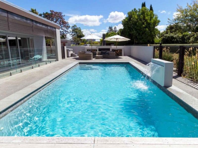 Pool and Spa Pool and Spa